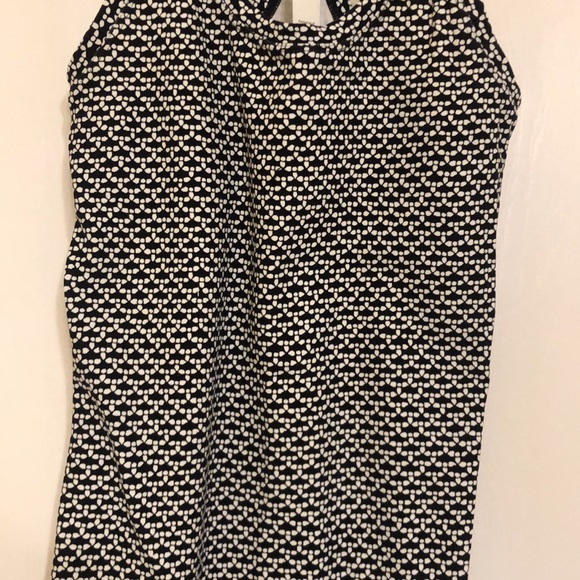 lululemon Black & White Yoga Top - Picture 5 of 10
